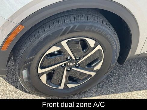 Used 2023 Kia Sportage LX AWD/4WD image 10