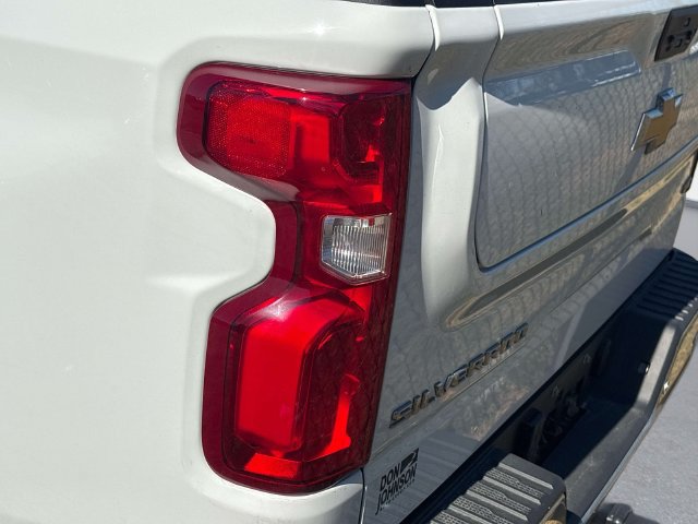 Used 2022 Chevrolet Silverado 1500 LTZ w/ LTZ Premium Package AWD/4WD image 9