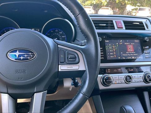 Used 2015 Subaru Outback 2.5i Limited w/ Popular Package #4 AWD/4WD image 25