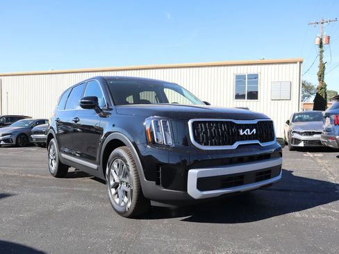 New 2025 Kia Telluride LX FWD image 1