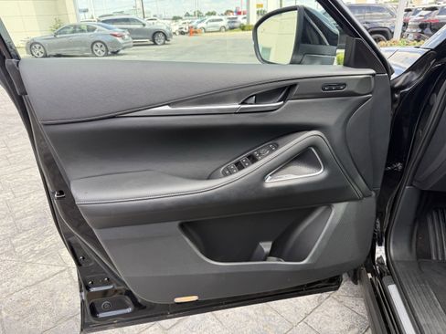 Certified 2025 INFINITI QX60 Luxe image 10