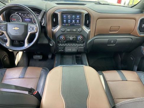 Used 2023 Chevrolet Silverado 3500 High Country image 17