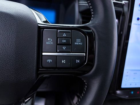 Used 2023 Ford F150 Lightning Platinum image 32