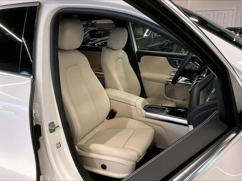 Certified 2025 Mercedes-Benz GLA 250 4MATIC image 7