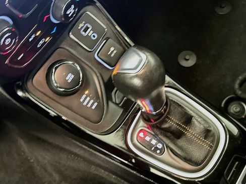 Used 2020 Jeep Compass Limited AWD/4WD image 25
