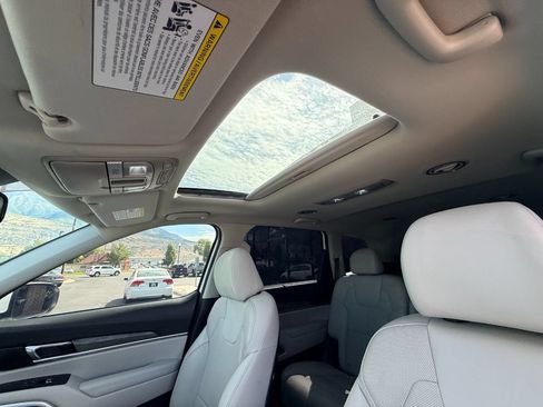 Used 2022 Kia Telluride EX w/ EX Premium Package AWD/4WD image 21