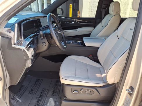 Used 2021 Cadillac Escalade Sport w/ Driver Assist Tech Package image 20