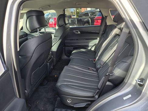 Used 2025 Genesis GV80 2.5T Standard image 16