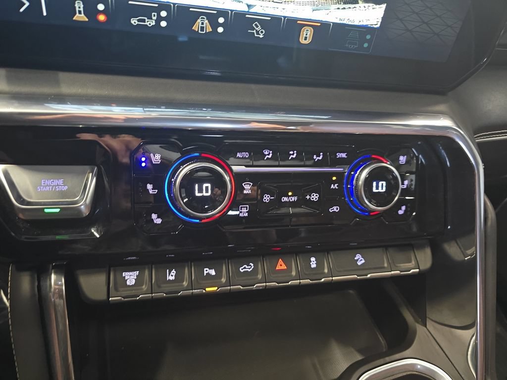 Used 2024 GMC Sierra 2500 Denali Ultimate w/ Max Trailering Package AWD/4WD image 25