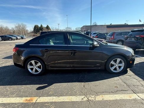 Used 2015 Chevrolet Cruze LT w/ Sun, Sound and Sport Package image 3