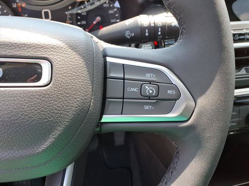New 2026 Jeep Compass Latitude AWD/4WD image 26