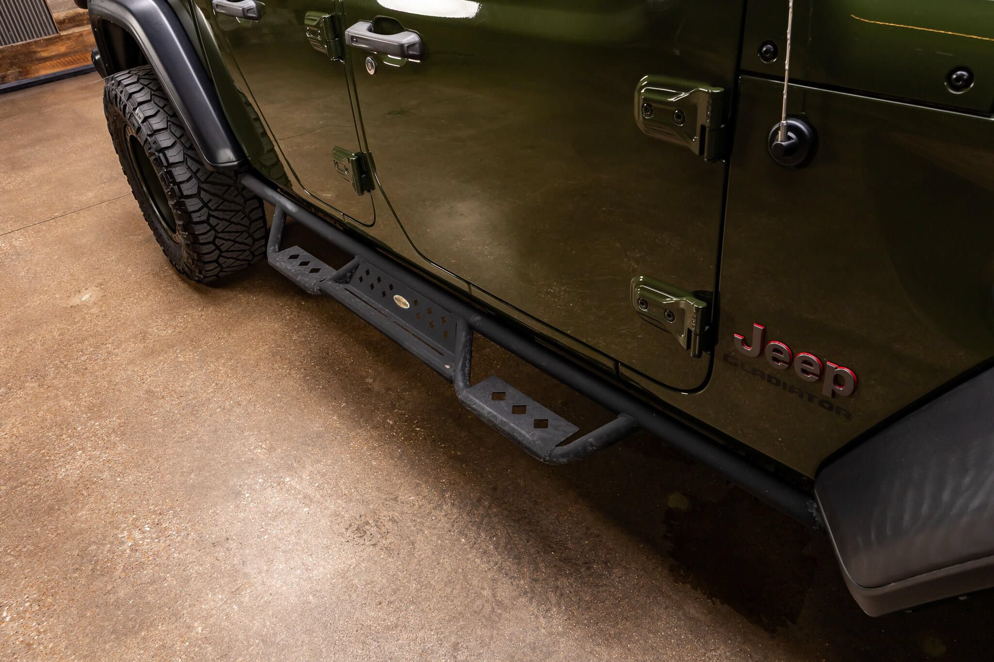 Used 2022 Jeep Gladiator Rubicon w/ LED Lighting Group AWD/4WD image 12