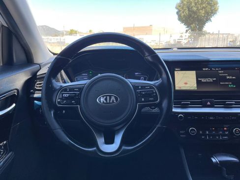 Used 2020 Kia Niro EX Premium w/ Paint Protection Package FWD image 11