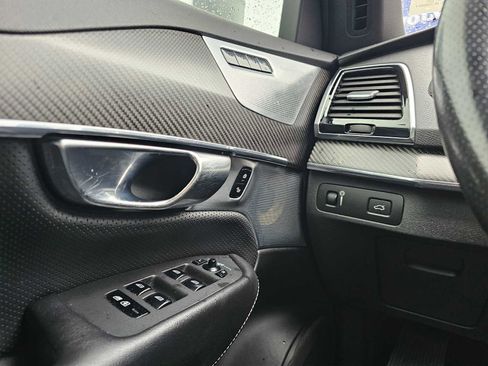 Used 2017 Volvo XC90 T6 R-Design w/ Vision Package image 28