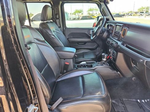 Used 2022 Jeep Gladiator Mojave w/ Cold Weather Group AWD/4WD image 25