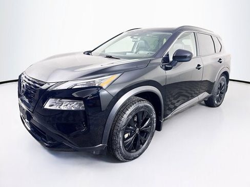 Used 2023 Nissan Rogue SV w/ SV Premium B Package image 1