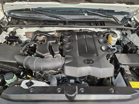 Used 2021 Toyota 4Runner Limited RWD image 19