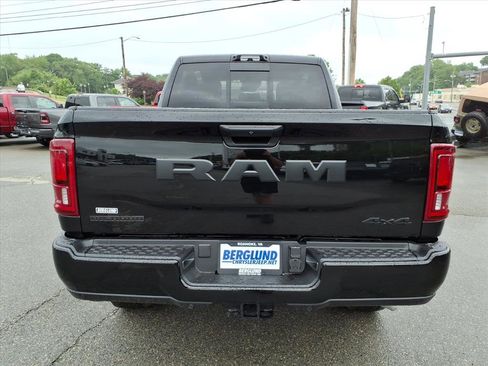 New 2026 RAM 2500 Big Horn AWD/4WD image 5