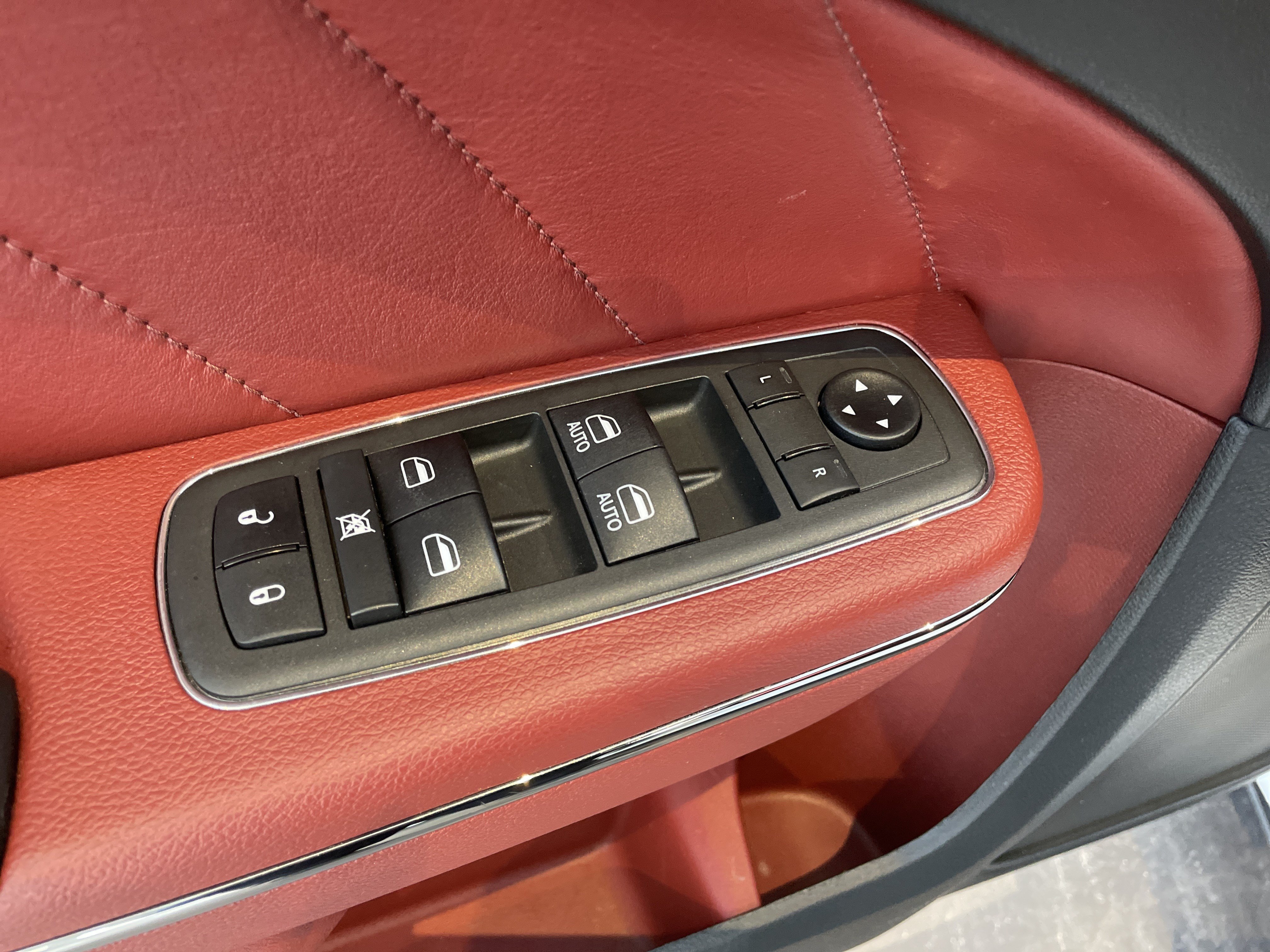 Used 2021 Dodge Charger SRT Hellcat RWD image 18