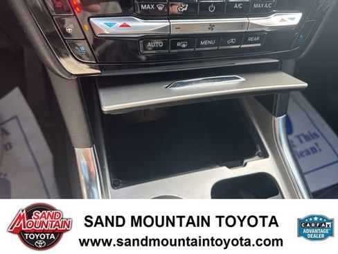 Used 2023 Ford Explorer Platinum w/ Technology Package image 22