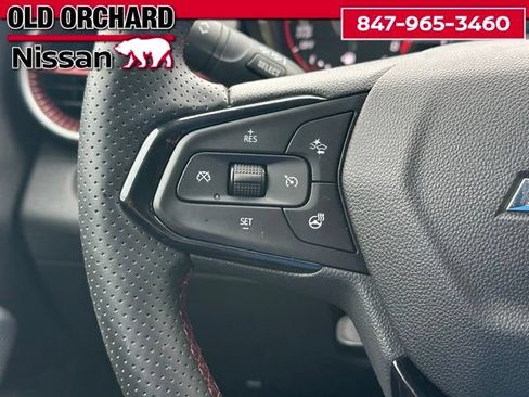 Used 2025 Chevrolet Trax RS w/ Driver Confidence Package FWD image 17