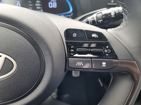 New 2026 Hyundai Elantra SEL Sport Premium FWD image 17