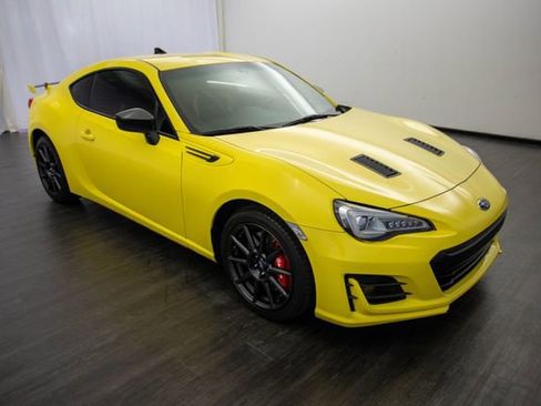 Used 2017 Subaru BRZ Series.Yellow RWD image 2