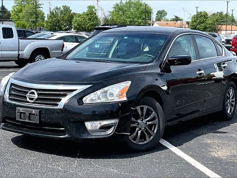 Used 2015 Nissan Altima 2.5 S w/ Sport Value Package FWD image 6