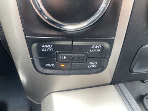 Used 2015 RAM 1500 Big Horn AWD/4WD image 16