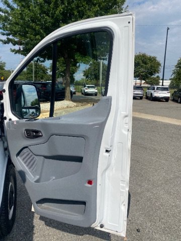 Used 2019 Ford Transit 250 130 Low Roof RWD image 17
