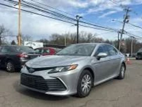 Used 2023 Toyota Camry LE FWD image 1
