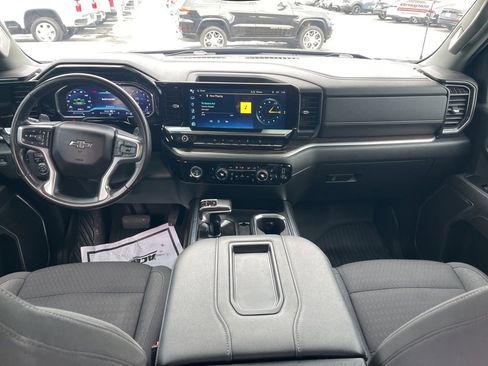 Certified 2022 Chevrolet Silverado 1500 RST image 15