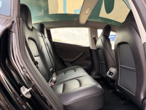 Used 2020 Tesla Model 3 Long Range AWD/4WD image 22
