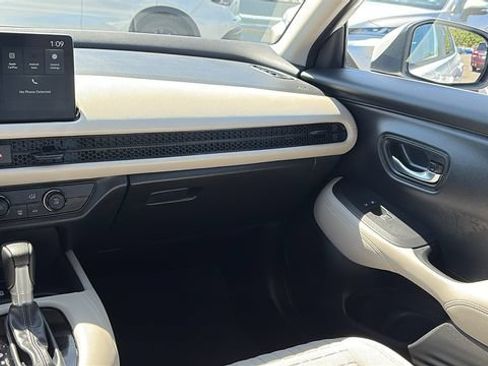 Used 2026 Honda HR-V LX image 24