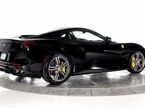 Certified 2019 Ferrari Portofino image 2