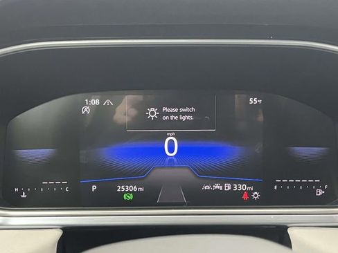 Used 2025 Volkswagen Taos SE image 32