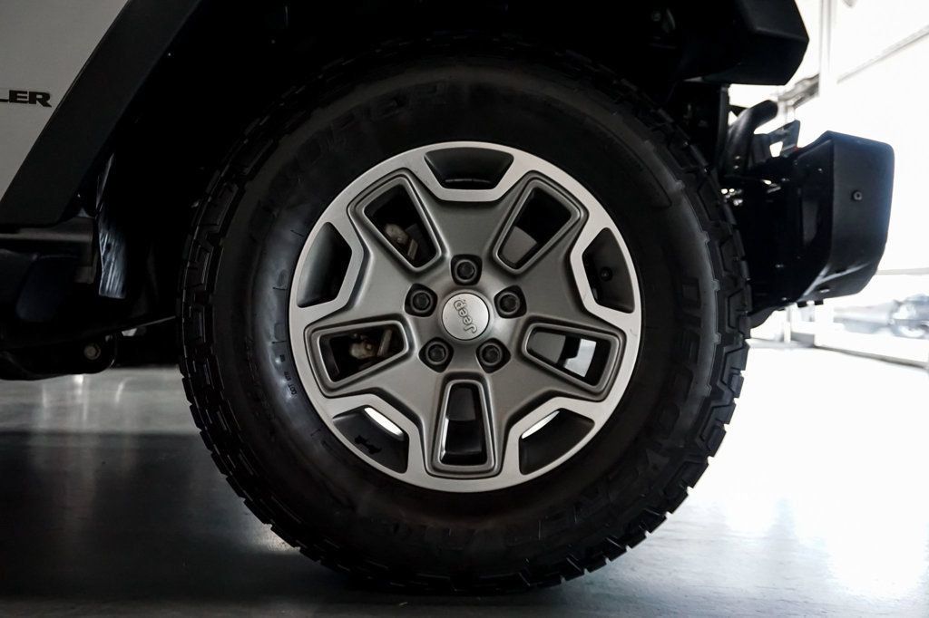 Used 2013 Jeep Wrangler Rubicon w/ PWR Convenience Group AWD/4WD image 38