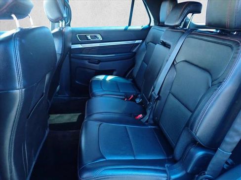 Used 2016 Ford Explorer Sport w/ Equipment Group 401A AWD/4WD image 10