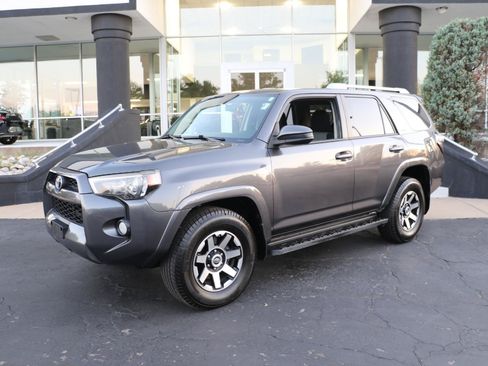 Used 2016 Toyota 4Runner SR5 AWD/4WD image 1
