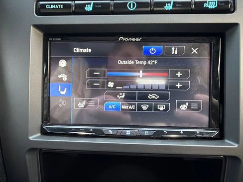 Used 2013 Ford Mustang GT Premium w/ Comfort Pkg image 35