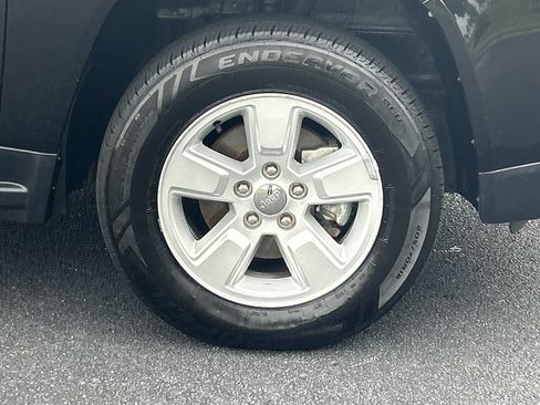 Used 2017 Jeep Compass Sport w/ Power Value Group FWD image 33