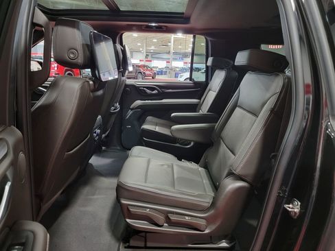 Certified 2024 GMC Yukon XL Denali w/ Denali Reserve Package AWD/4WD image 25