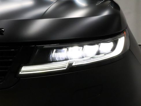 Used 2025 Land Rover Range Rover Sport Dynamic SE image 52