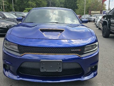 Used 2019 Dodge Charger GT RWD image 2