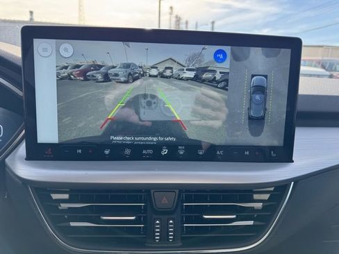 Used 2025 Ford Escape Platinum w/ Premium Technology Package image 27