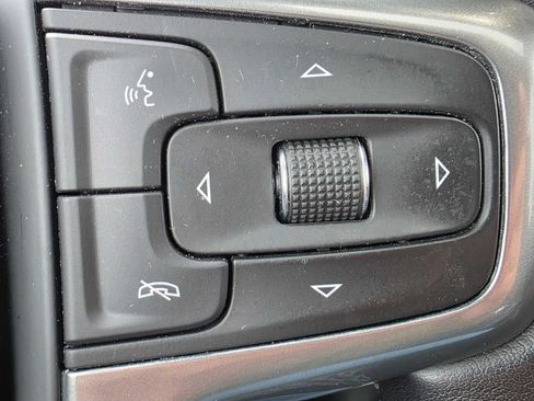 Used 2022 Chevrolet Silverado 1500 LTZ AWD/4WD image 33