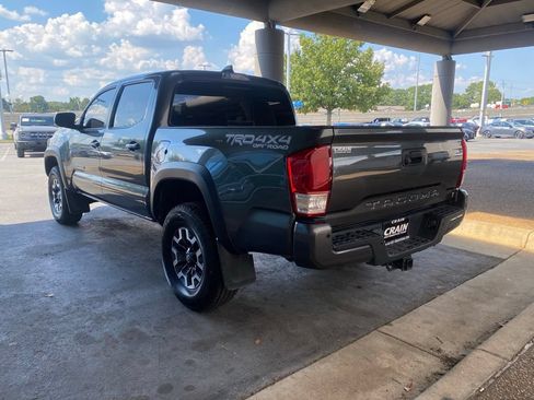 Used 2021 Toyota Tacoma TRD Off-Road w/ Technology Package AWD/4WD image 5