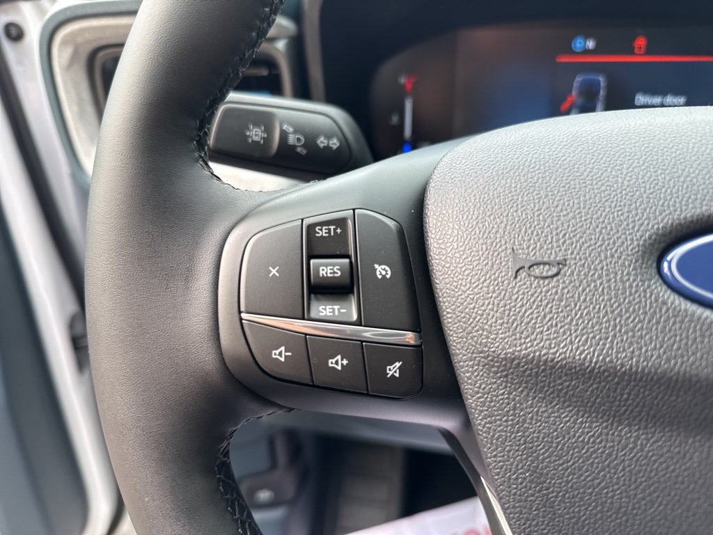 New 2025 Ford Maverick XLT w/ XLT Luxury Package FWD image 19