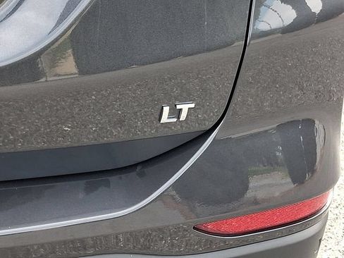 Certified 2023 Chevrolet Equinox LT FWD image 32