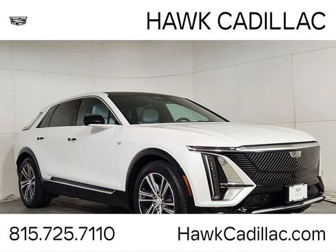 Used 2024 Cadillac Lyriq Luxury w/ LPO, Floor Liner Package RWD image 1
